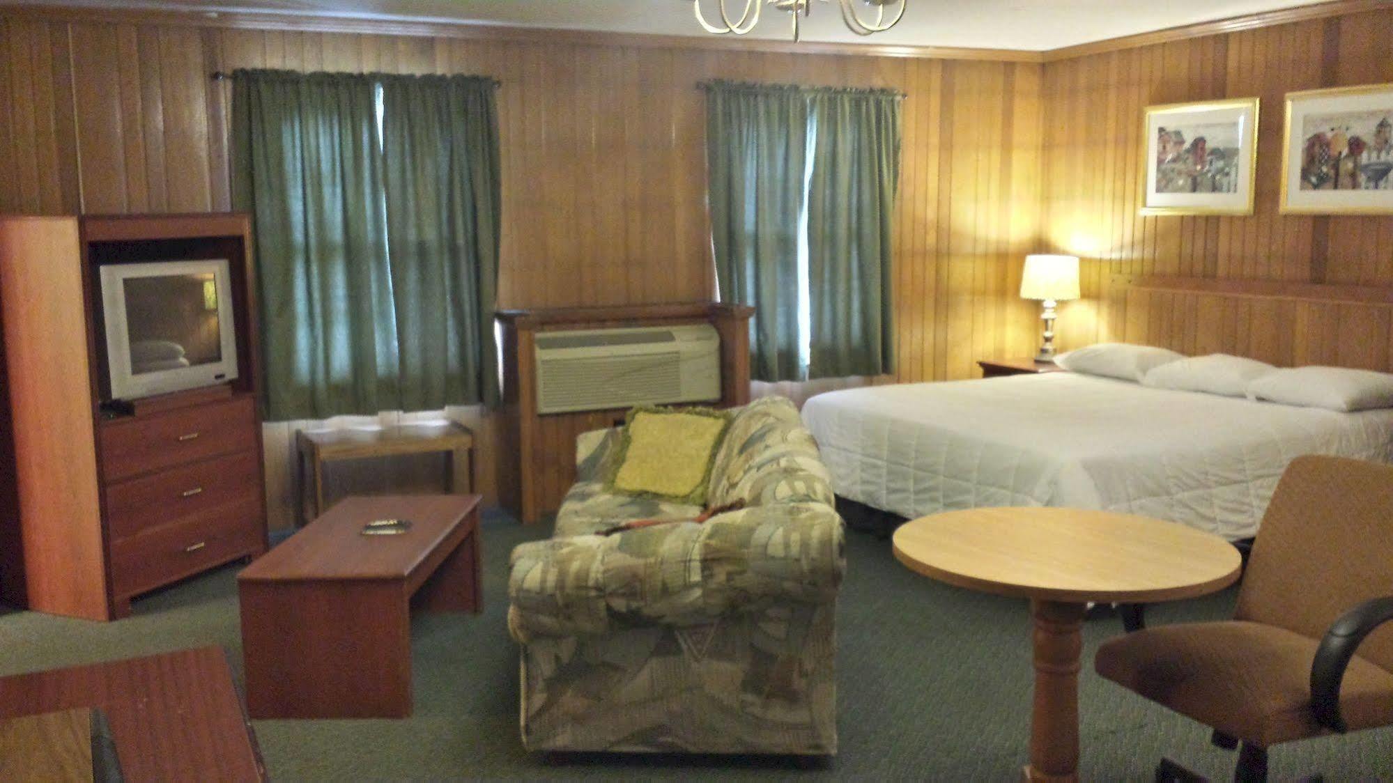 The Lincoln Lodge Urbana Champaign Extérieur photo
