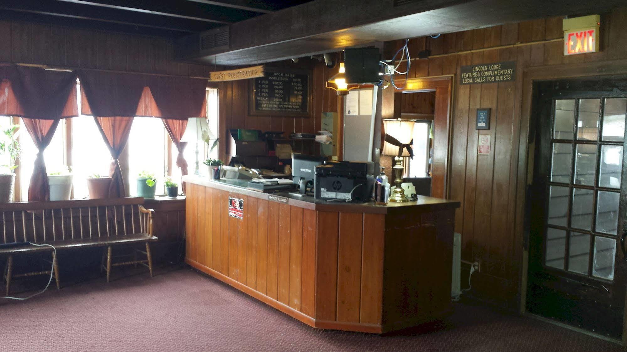 The Lincoln Lodge Urbana Champaign Extérieur photo