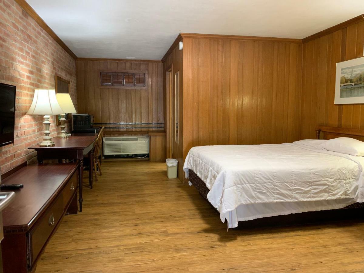 The Lincoln Lodge Urbana Champaign Extérieur photo